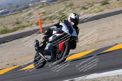 media/Nov-06-2022-SoCal Trackdays (Sun) [[208d2ccc26]]/Turn 11 (10am)/